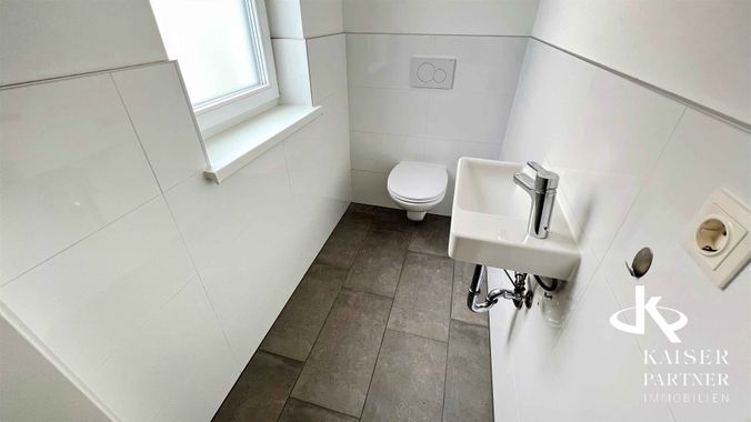 EG - WC