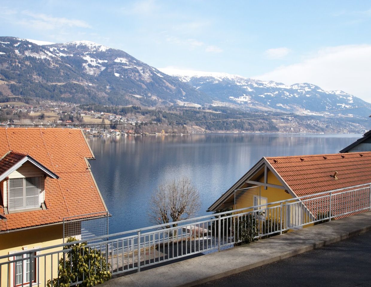 Seeblick-Wohnung mit 3-Zimmer in Seeboden - mieten.