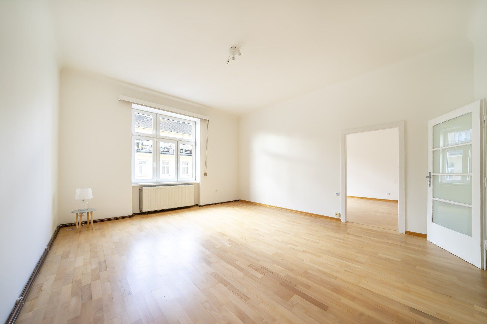 ***Nähe Prater-2-Zimmer-Altbauwohnung in Ruhelage***