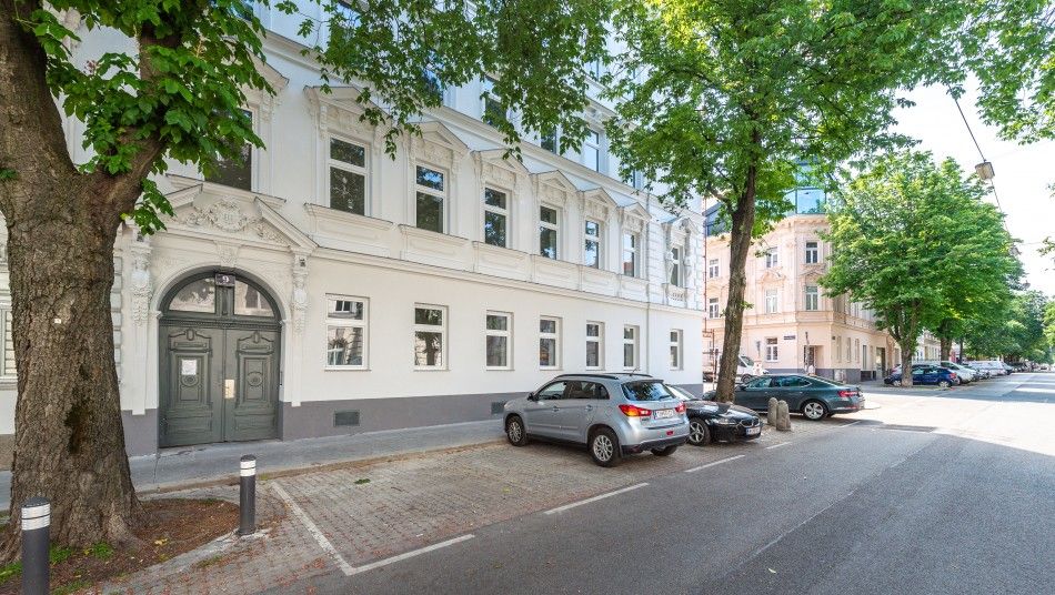 SONNENDURCHFLUTETE 1-ZIMMER-WOHNUNG IN TOP-LAGE (PROVISIONSFREI!)