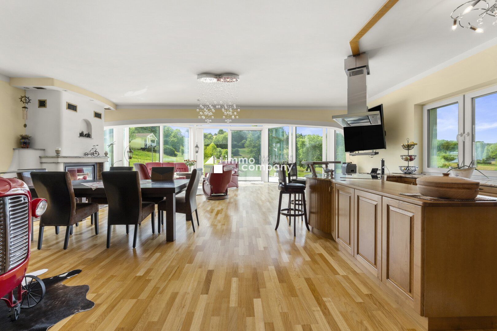 Modernes Wohnparadies in Alleinlage mit Gästehaus, Halle, Weinkeller & mehr - ca. 60.000 m² Grundstück