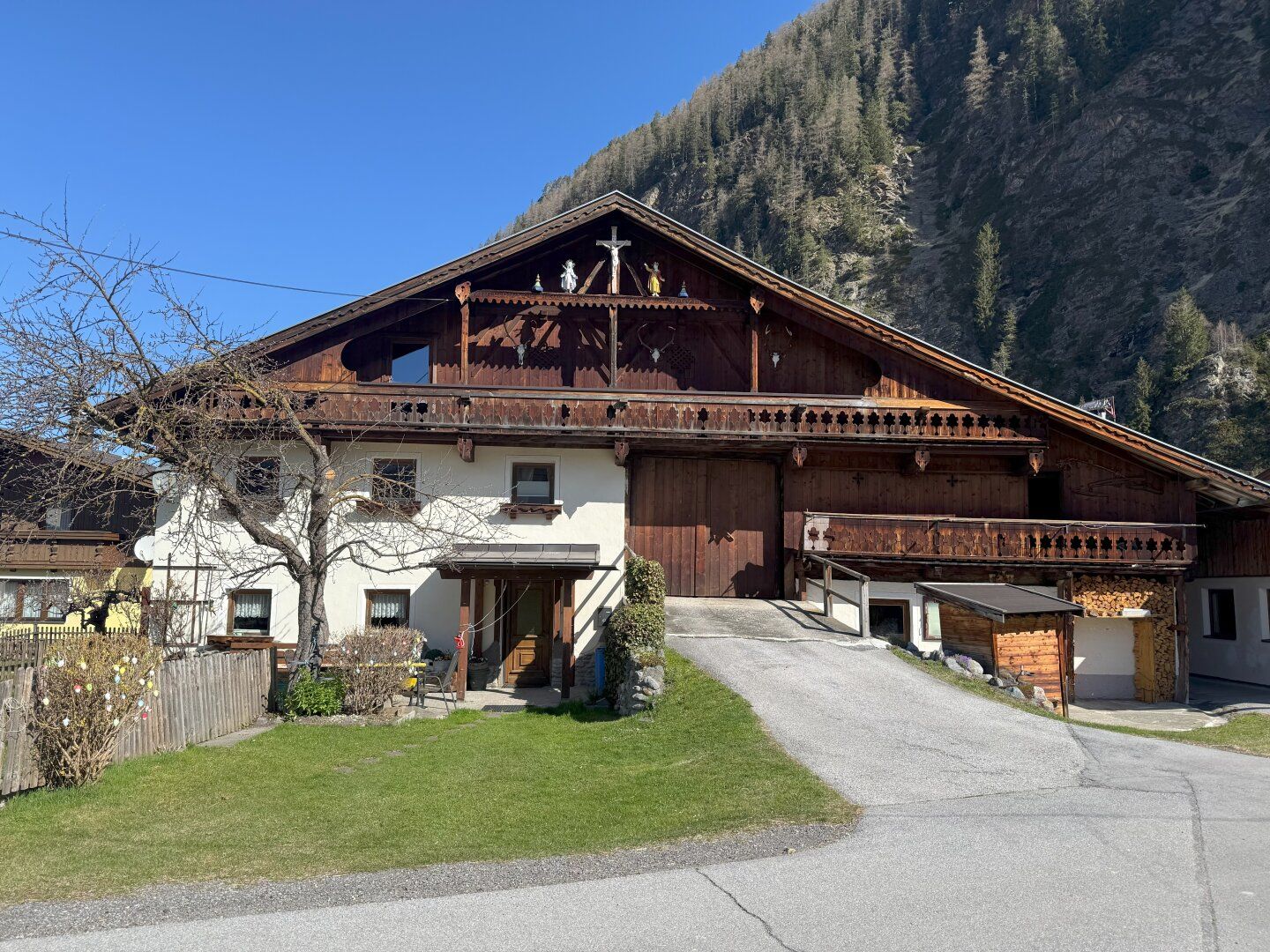 Leben, genießen, gestalten - Historisches Bauernhaus mit vielen Möglichkeiten in Längenfeld!