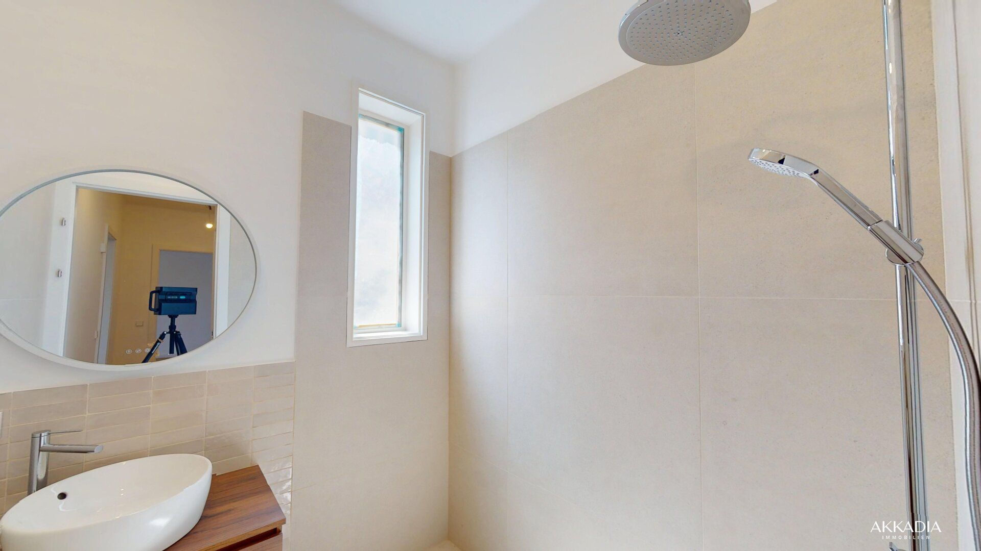 Cottagelage I Etagenwohnung in saniertem Altbau - Περισσότερα