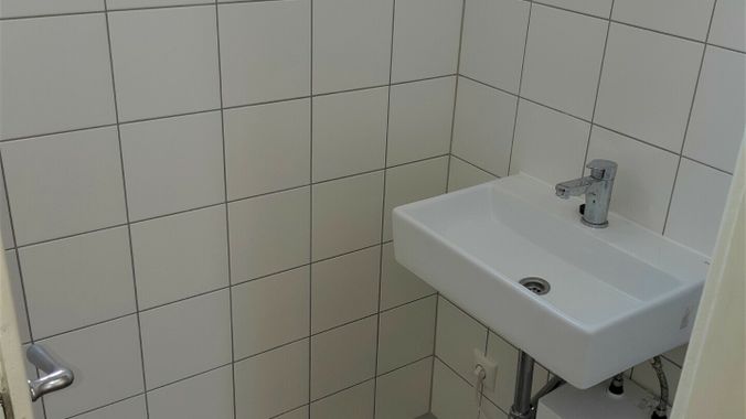 Waschtisch im 2. WC