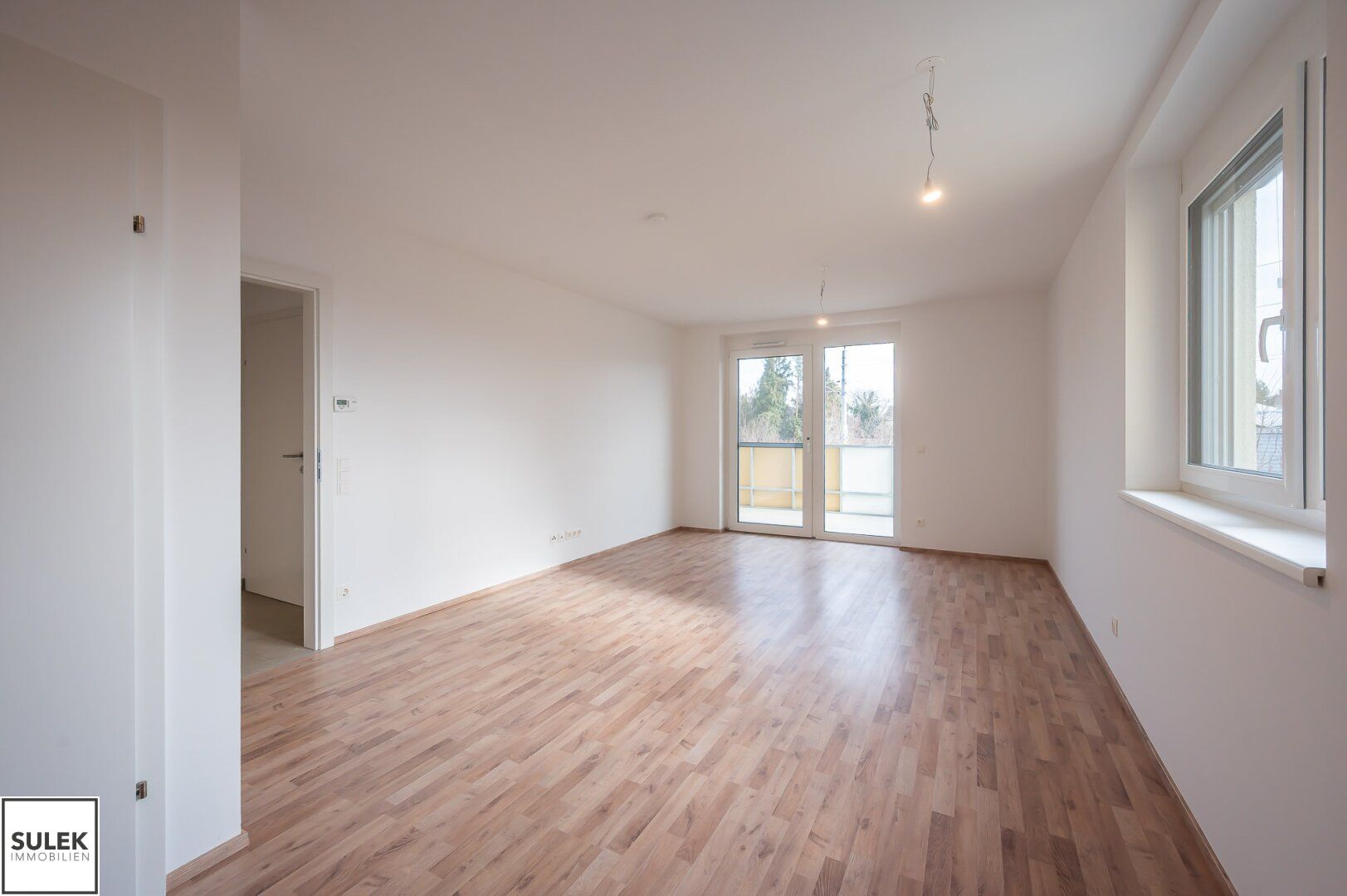 2 Zimmer Erstbezguswohnung mit perfektem Grundriss, Balkon, KFZ-Stellplätzen - jetzt zu mieten, später zu kaufen!