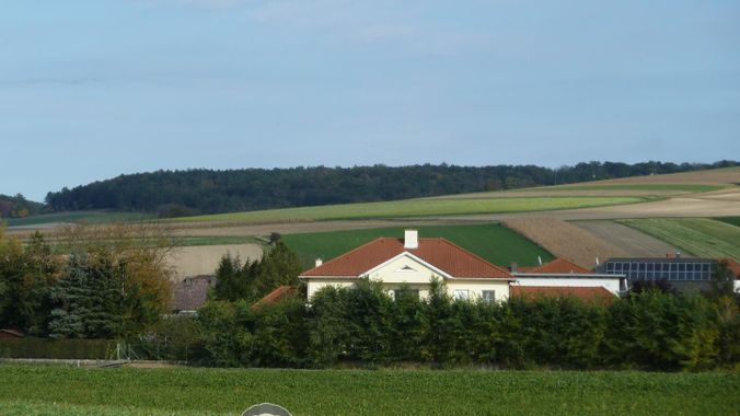 7. Ans. a. d. Ferne - Villa 2004 Niederhollabrunn