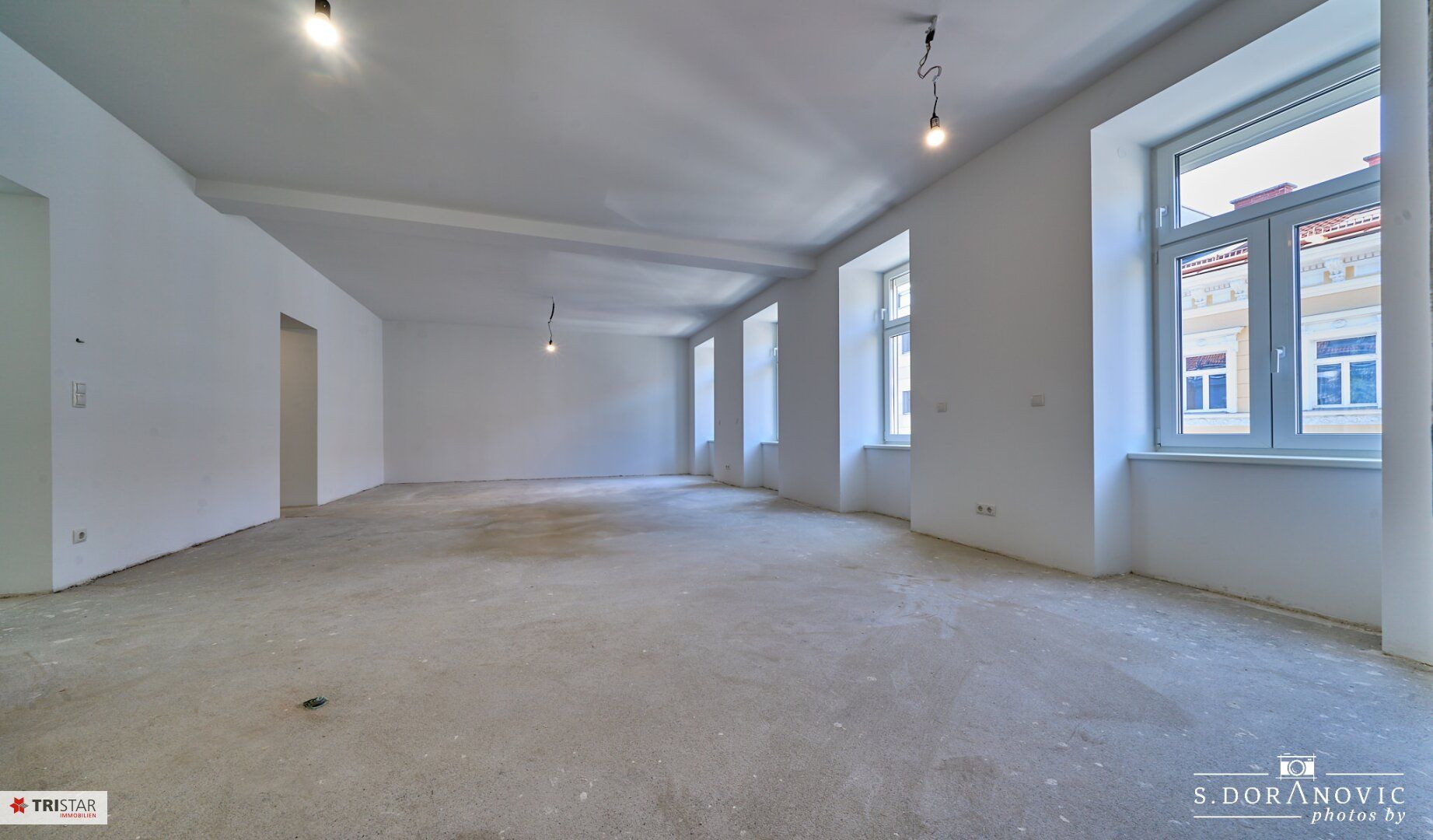 NEU! ++ 5 ZIMMER ++ ca. 146 m² + BALKON ++ TOP-SANIERTE ALTBAUWOHNUNG IN 1180 WIEN ++ NÄHE AKH & U6 ++ EIGENTUM ++ ERSTBEZUG NACH SANIERUNG ++