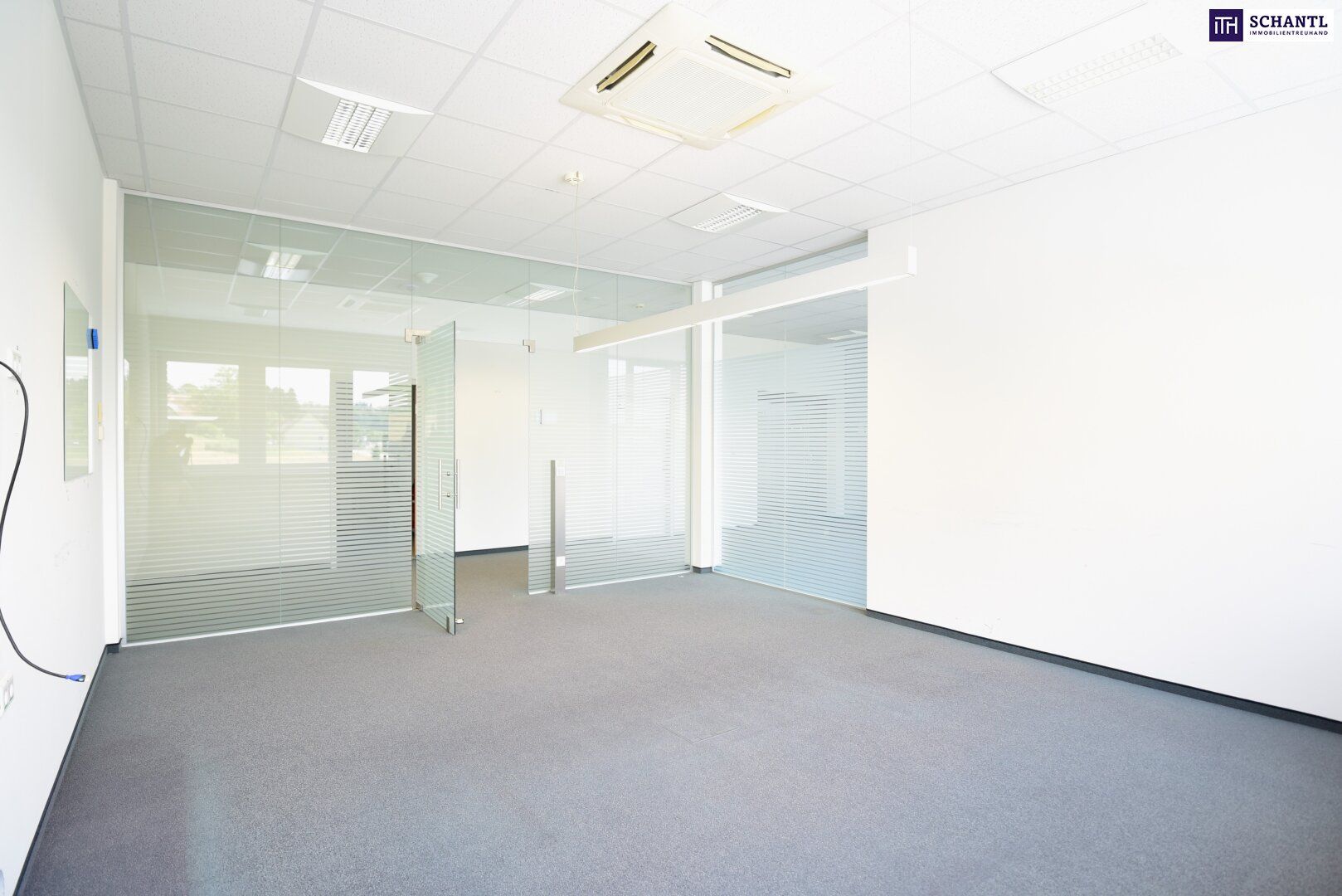 Ausgezeichnete Chance für Ihr neues Büro: Gewerbeimmobilie in Laßnitzhöhe - Büro- und Geschäftsräumlichkeiten auf 425 m² mit TOP-Ausstattung, KFZ-Abstellplätzen, E-Ladestationen & Klimaanlage! Sichern Sie sich jetzt Ihren Besichtigungstermin! - Ansicht 4
