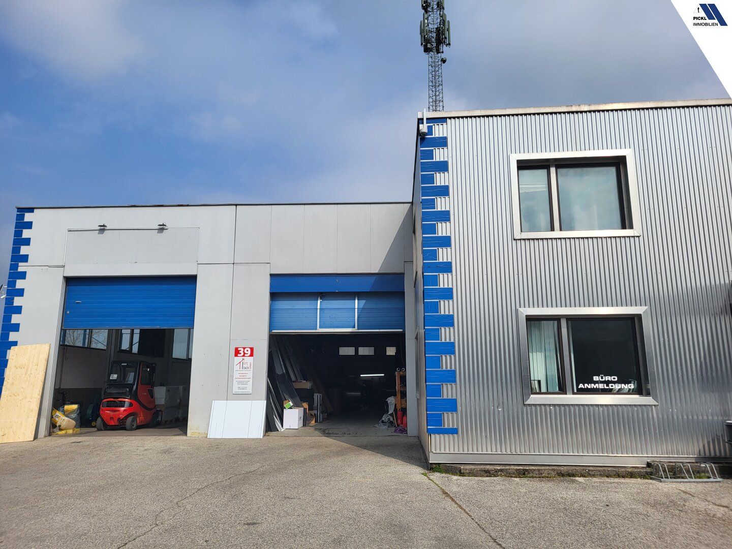 NAARN: Geschäftsgebäude mit KFZ-Werkstatt, Hallen, Büros & Wohnmöglichkeiten - Gesamtkauf auch möglich!