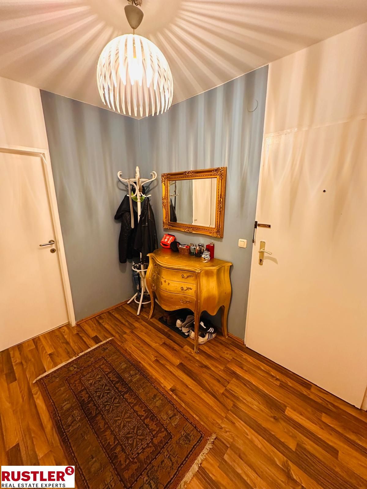 Freundliche 2-Zimmer-Wohnung mit Balkon  ARNSDORFGASSE