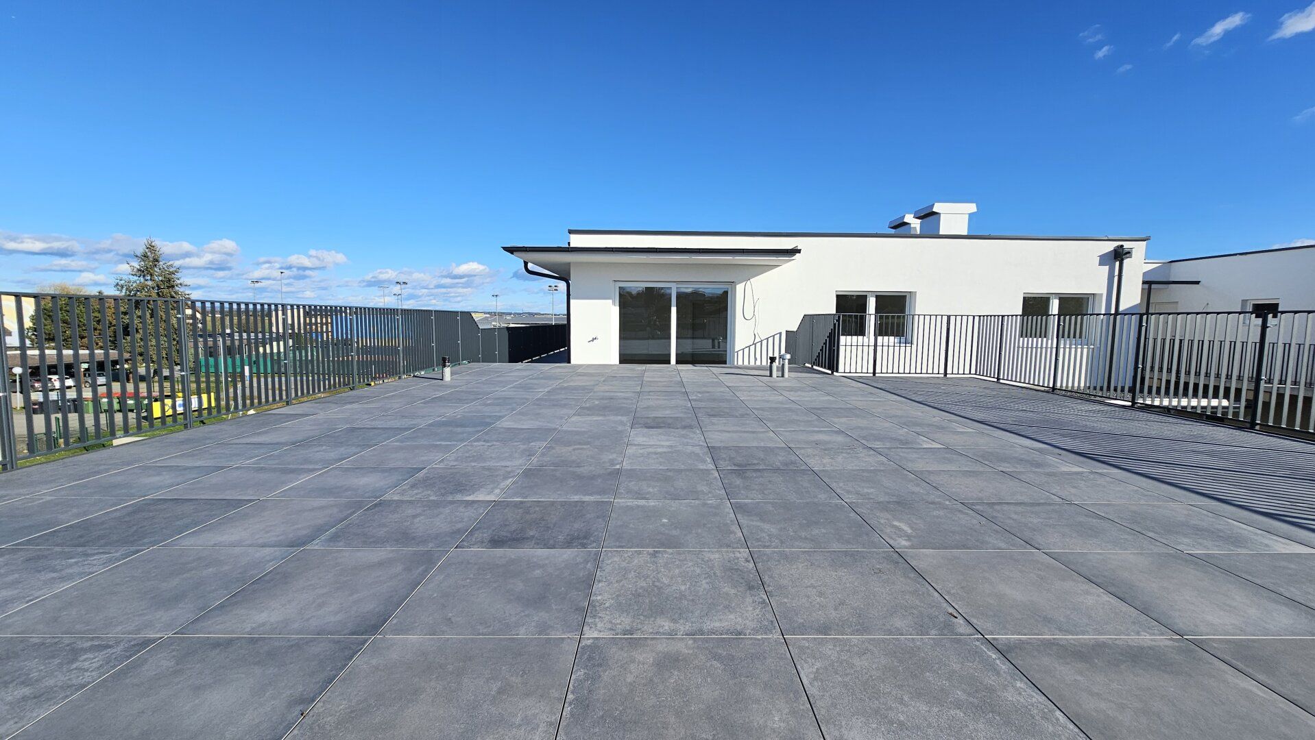 128m² Dachterrasse mit 115m² Wohnfläche mit 2 Parkplätze in Premstätten bei Graz