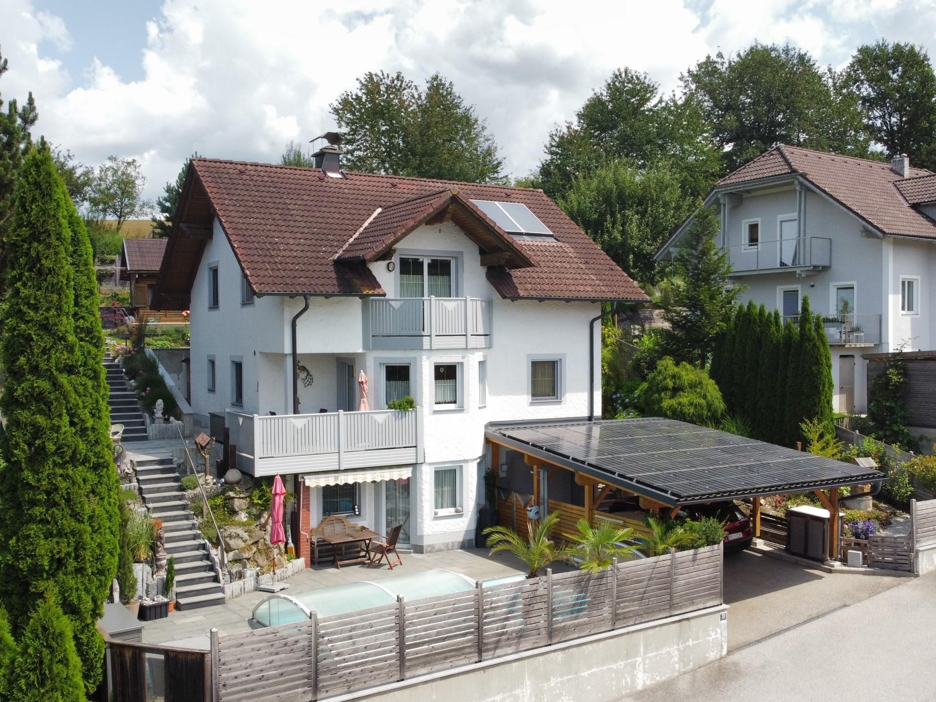 Familienparadies mit Pool und Gartenhaus