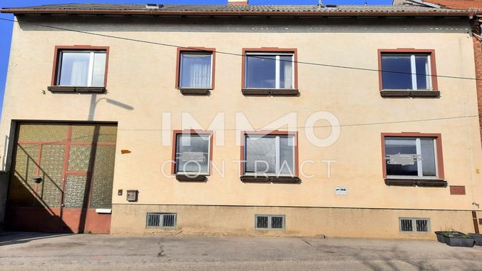 Strassenfront bearbeitet gerade