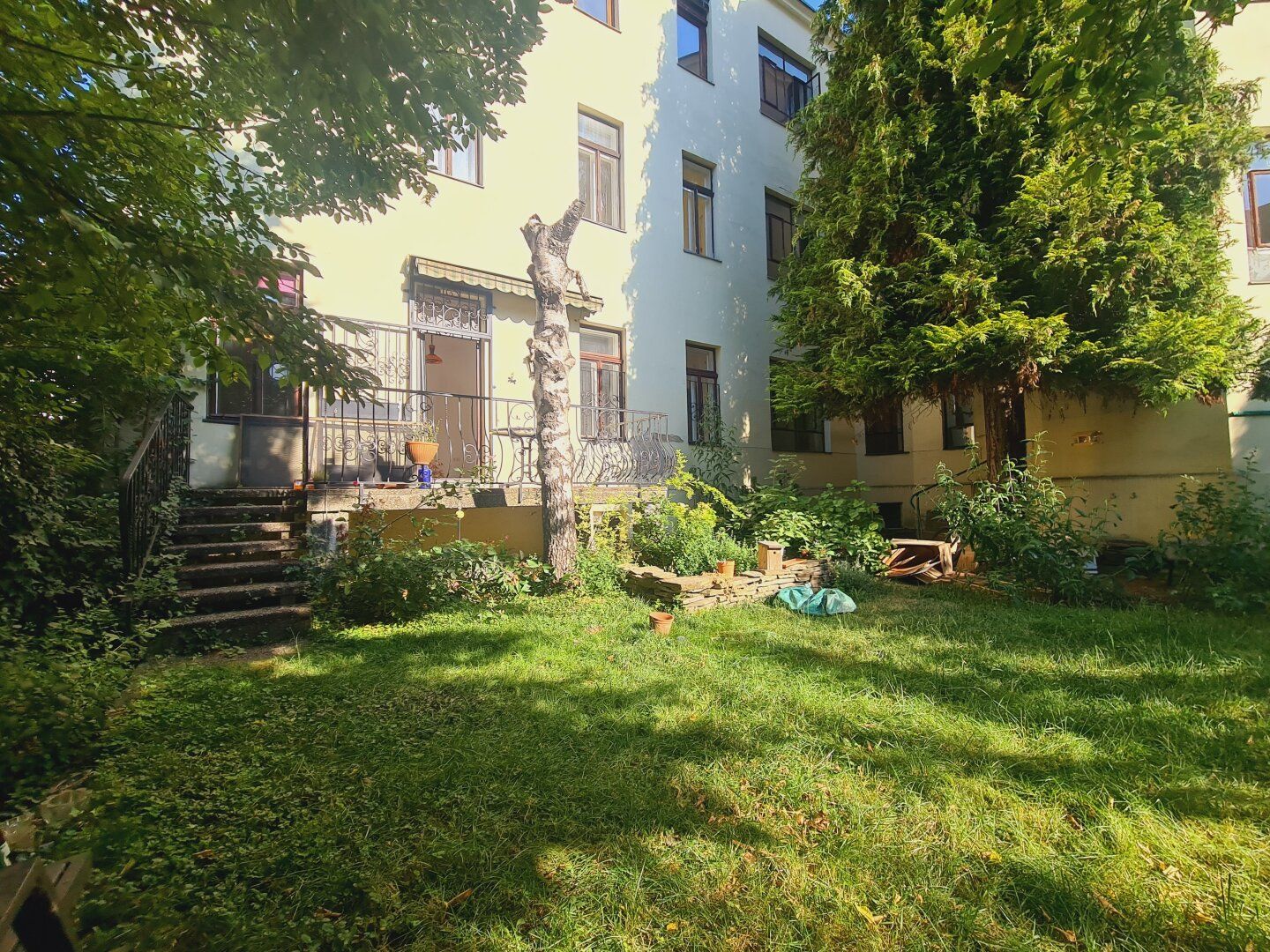 Altbau Erstbezug mit Garten und Terrasse