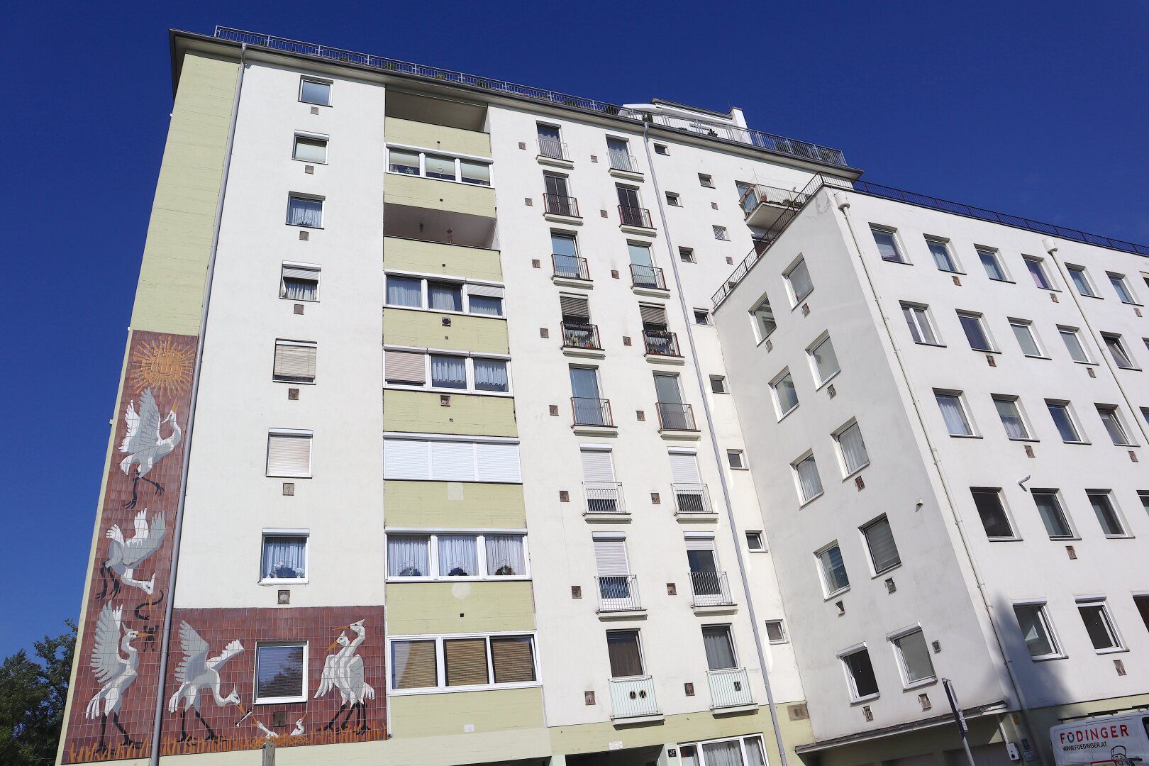 4 Zimmer Wohnung mit 120 m² und bester Anbindung - Vielseitige Möglichkeiten für Familien und Paare!