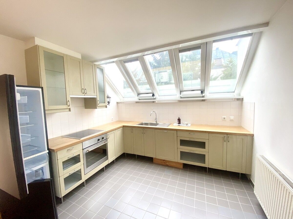 ROSENHÜGEL - 2 Zimmer + BALKON in Ruhelage I 1 Bedroom Apartment + Balcony NEUER PREIS