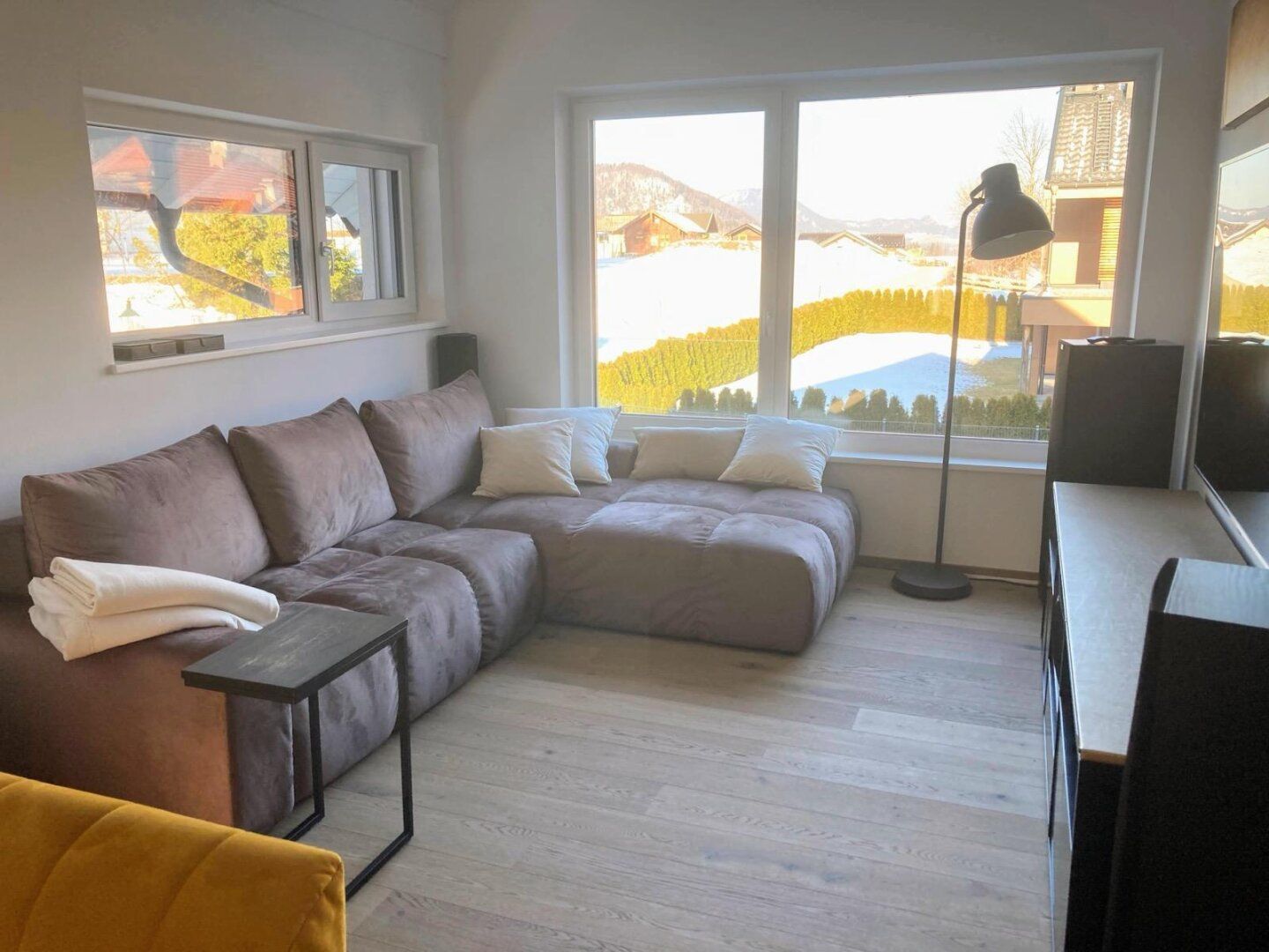 Neuwertige 3 Zimmer-Balkonwohnung in Faistenau