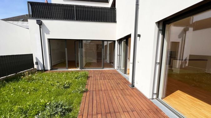 Kleingarten / Terrasse