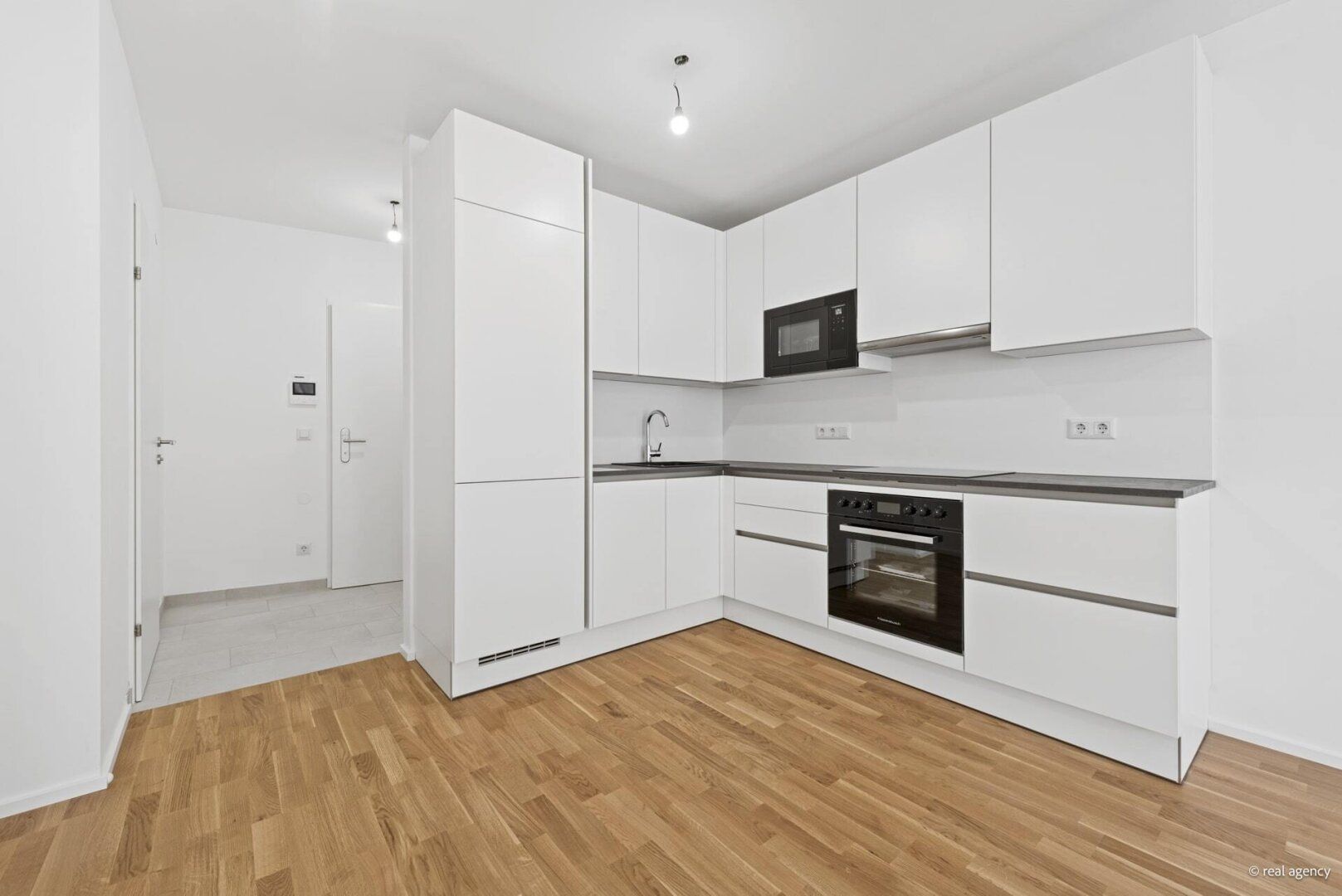 BEZUGSFERTIG: Helle 2-Zimmer-Wohnung inkl. Küche - für Anleger geeignet - PROVISIONSFREI