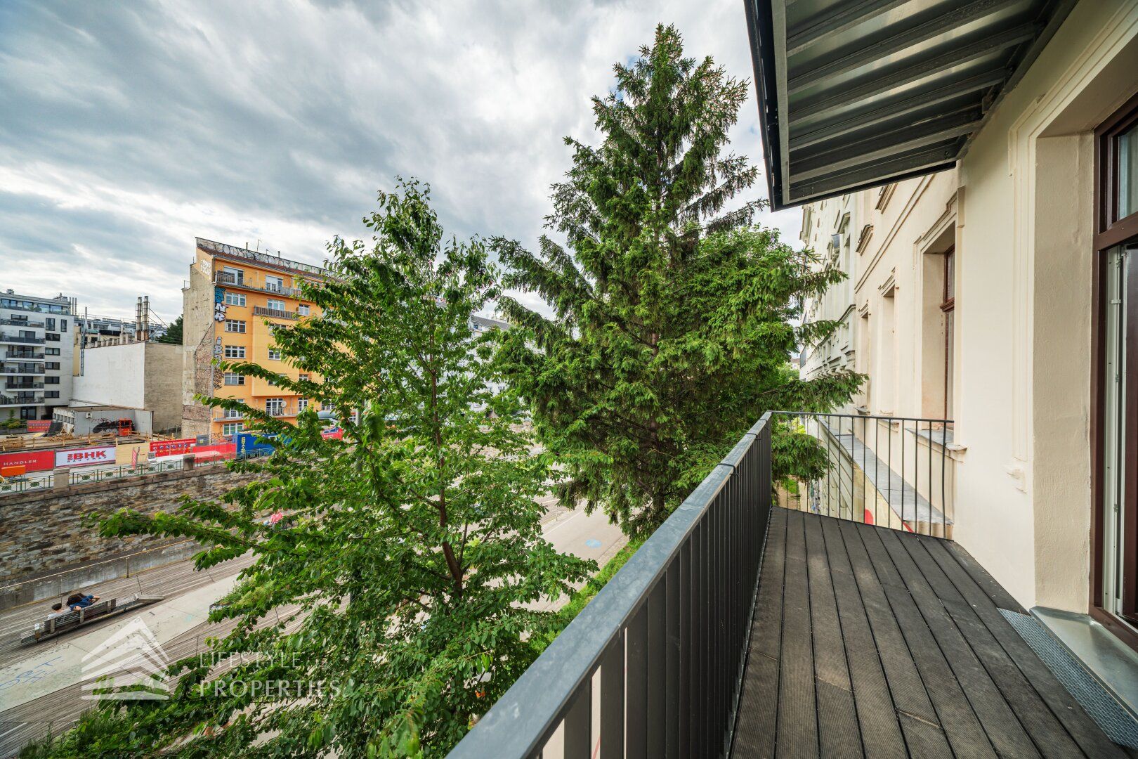 Moderne 3-Zimmer Wohnung in zentraler Lage mit Balkon
