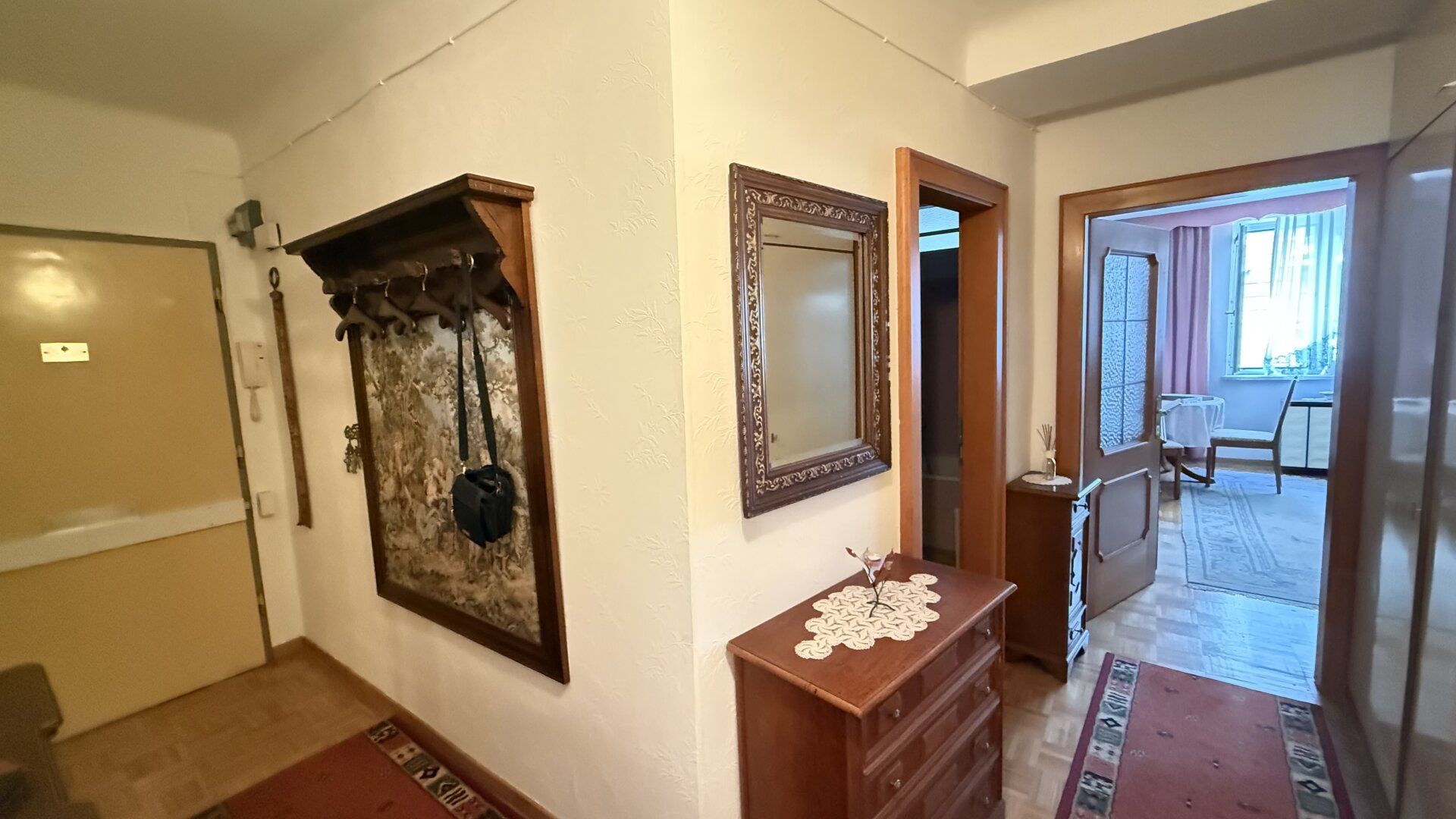 RETRO-Wohnung nahe der U3-Stationen Kardinal Nagl Platz / Schlachthausgasse!