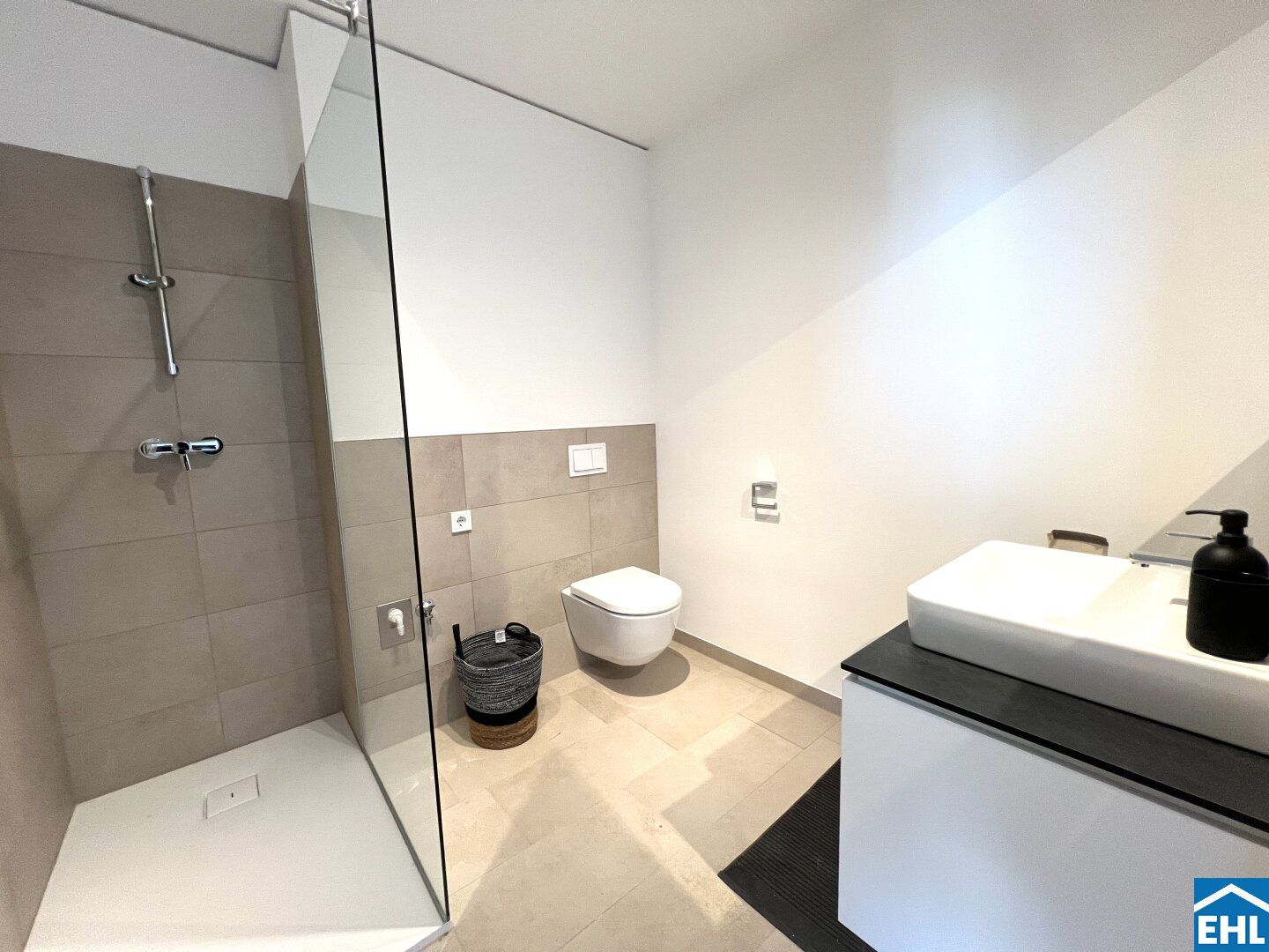 Ihre neues Zuhause im High Five ab 01. Juni 2025! Loftwohnung im 15.OG!