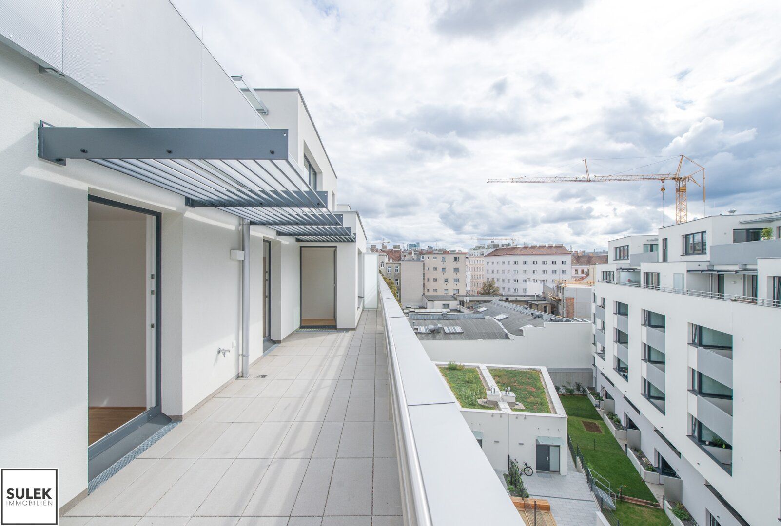VIDEOTOUR: 3 Zimmer Wohnung mit 20m² Dachterrasse - beziehbar ab Juli! Neubau!