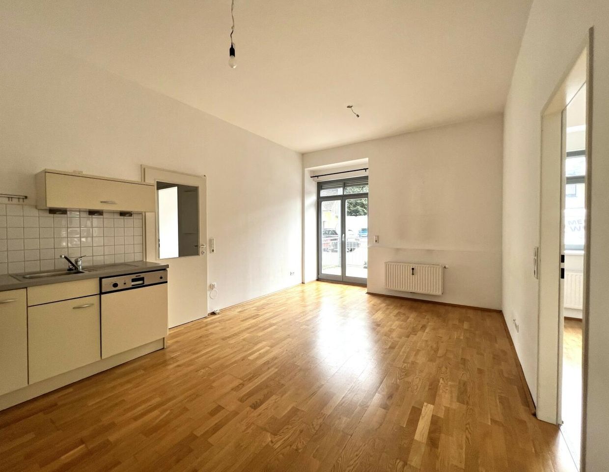 SUPER aufgeteilte 3-Zimmer Altbau-Wohnung + Terrasse - nähe Roseggerhaus ++Videorundgang++