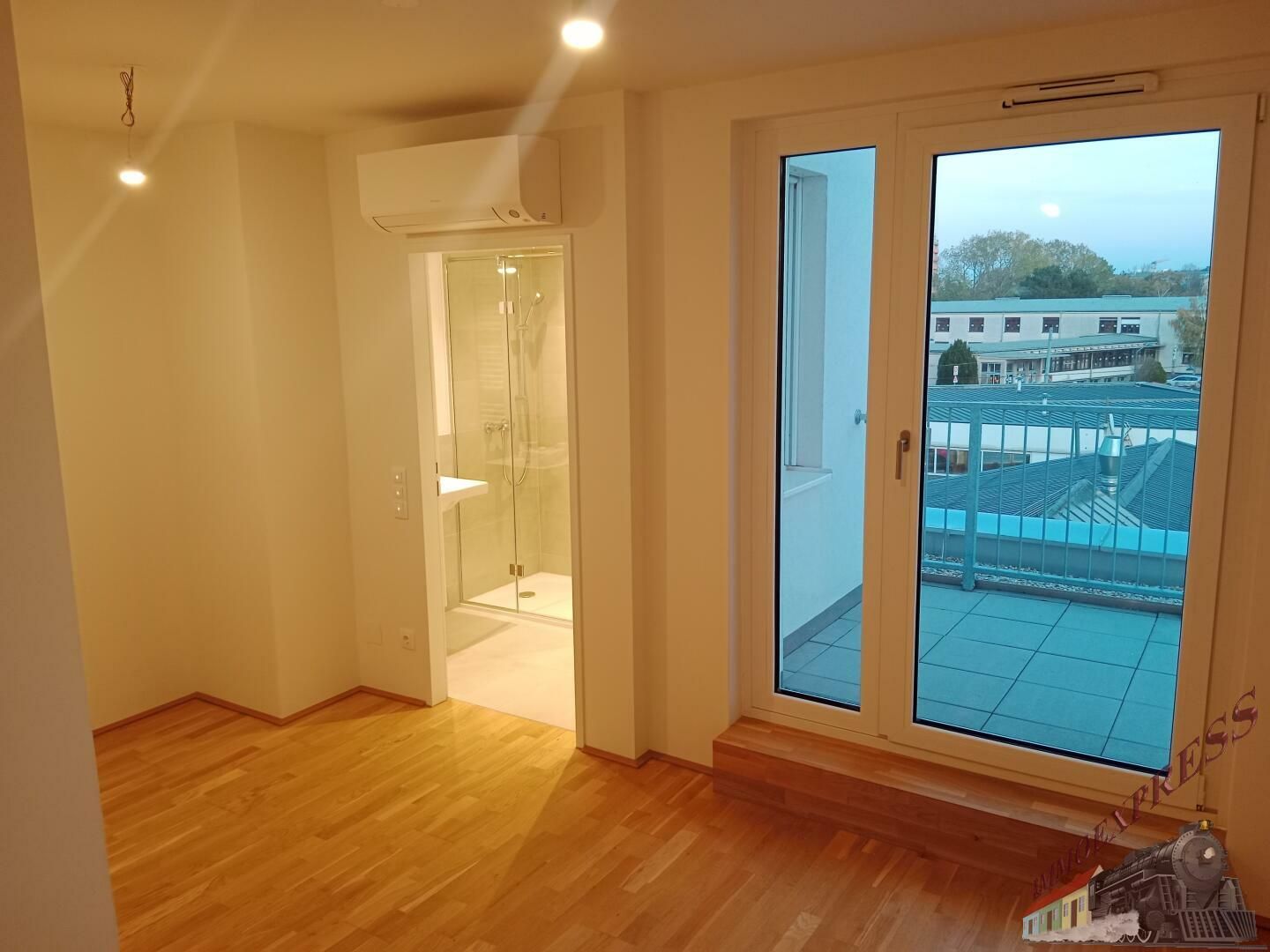 1210 Wien, Luxuswohnung mit 2 Terrassen, Fernblick, 2 Zimmer mit exklusivem Flair