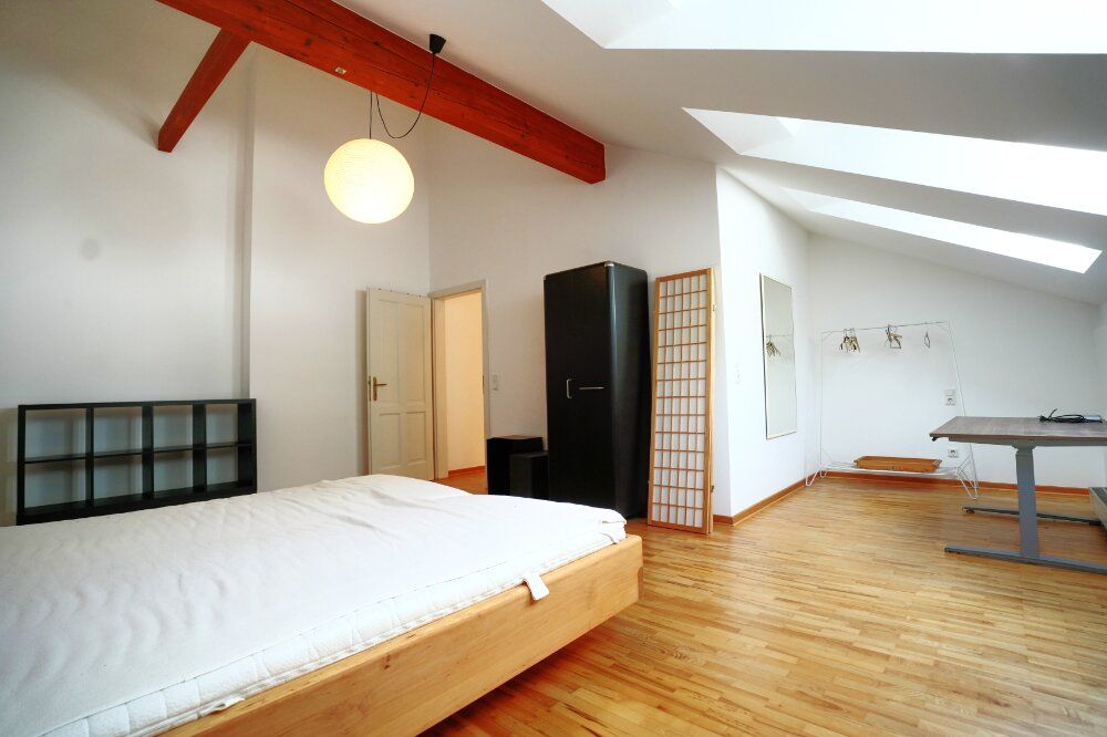 Andräviertel: Hochwertige 2-Zimmer Maisonette - Wohnung mit Dachterrasse 