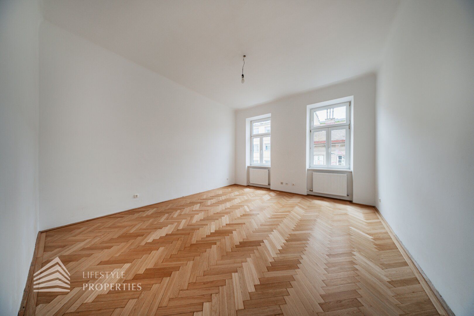 Helle 2-Zimmer Altbauwohnung, Nähe Reumannplatz