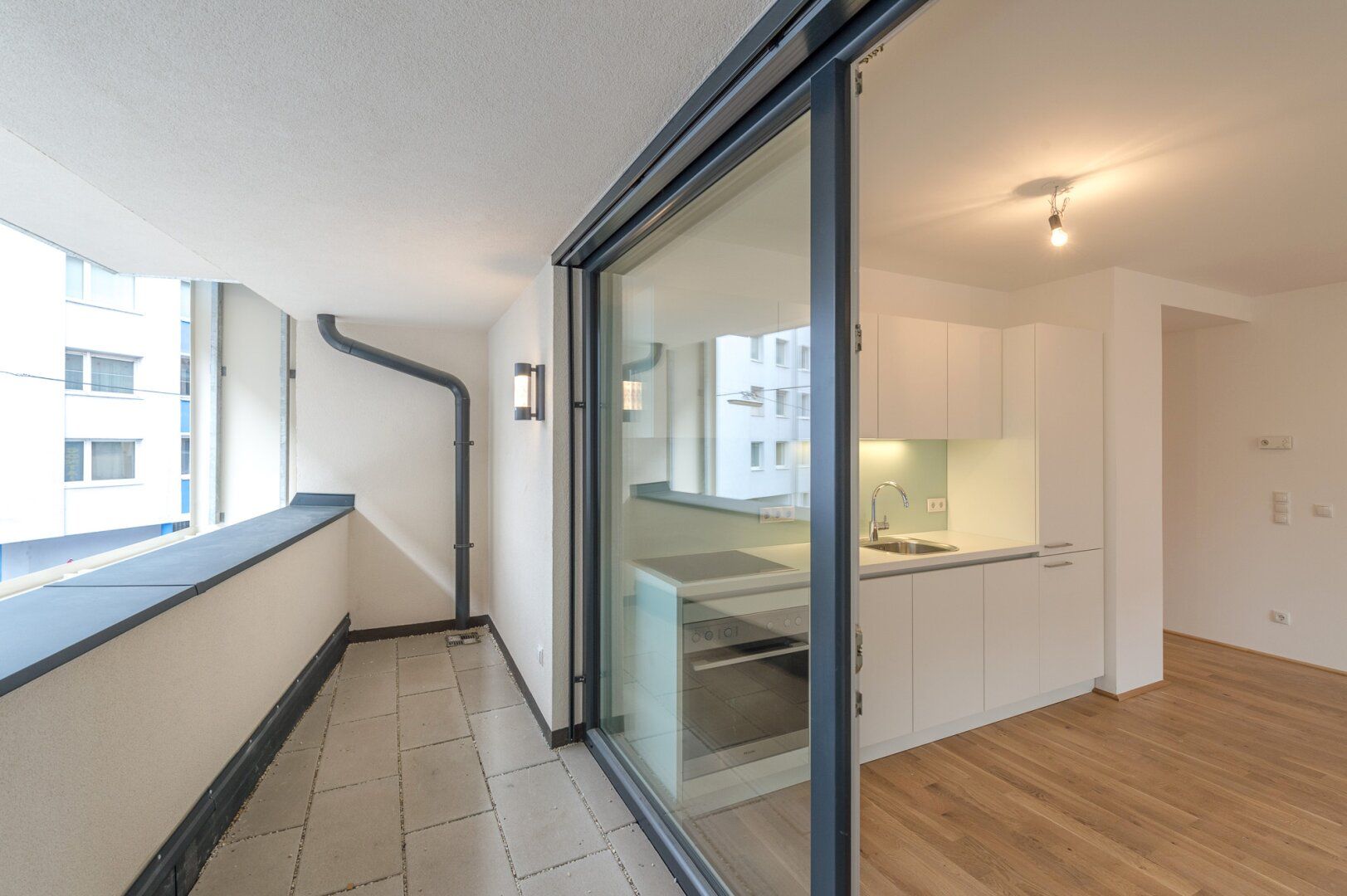 ab 1.11.24: helle 3 Zimmer Neubauwohnung mit Balkon // 5.OG. // U-Bahn-Nähe!