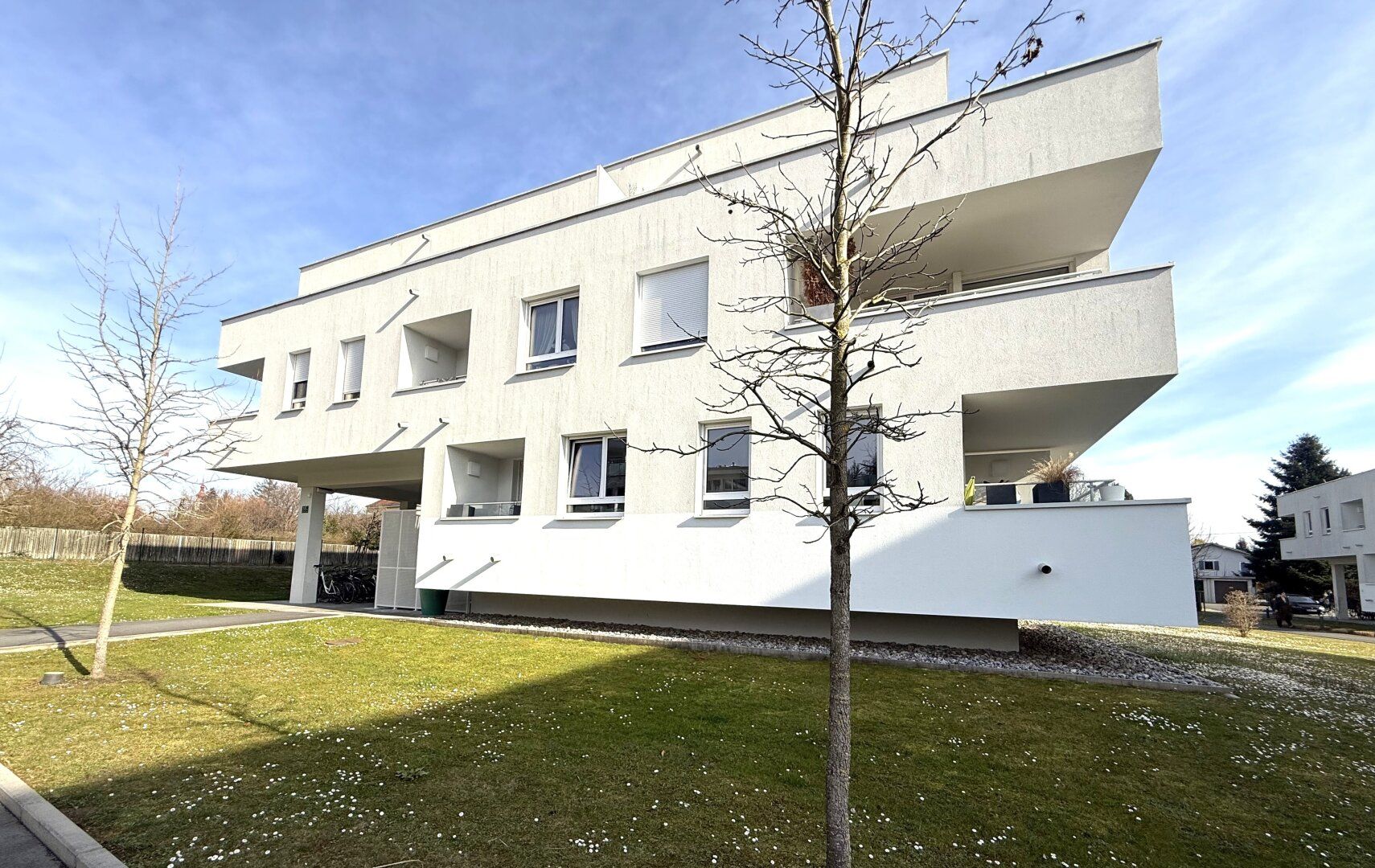 Neuwertige 3-Zimmer-Wohnung mit 2 Terrassen in bester Grazer Wohnlage!
