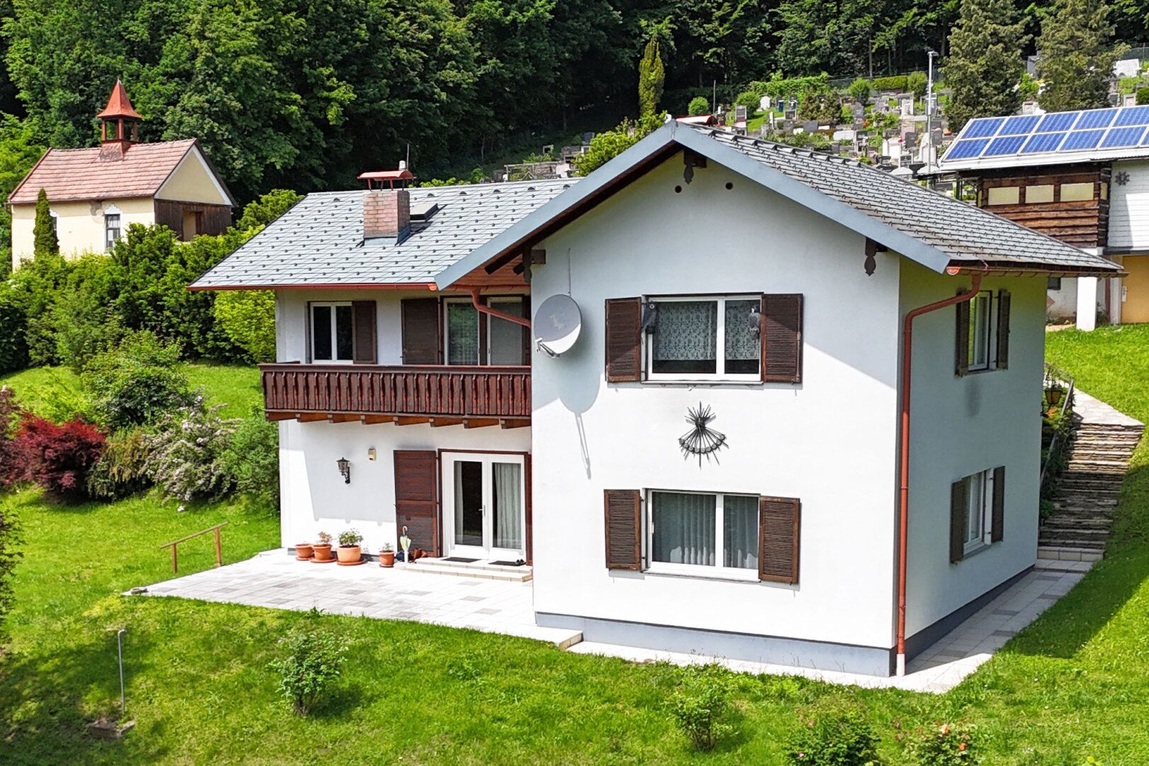 Einfamilienhaus auf sonnigem Doppelgrundstück in fabelhafter Aussichtslage