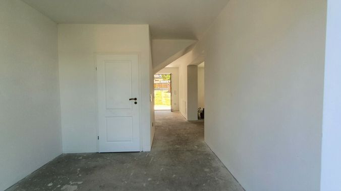 11 Garteneingang hinten und Durchgang nach vorne