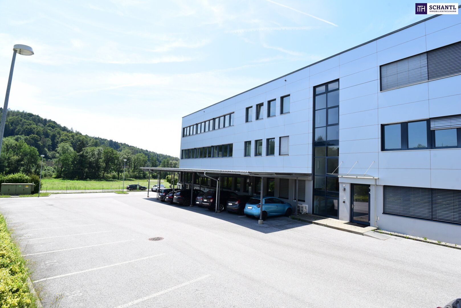 GRAZ/AUTAL: TOP Gewerbeimmobilie sofort verfügbar! Büro- und Geschäftsräumlichkeiten auf 85 m² mit erstklassiger Ausstattung, KFZ-Abstellplätzen, E-Ladestationen & Klimaanlage! Gleich Termin vereinbaren! - Ansicht 3