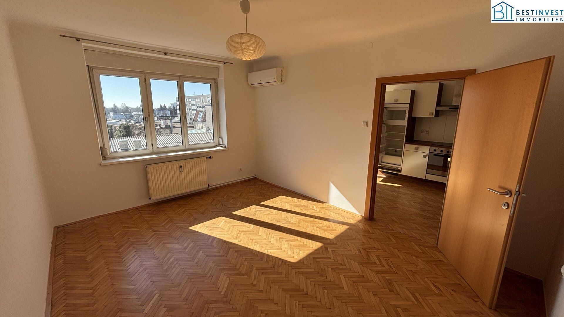 Wohnung mit Klimaanlage und Balkon | 2 Zimmer + Küche | FH&HBF Nähe