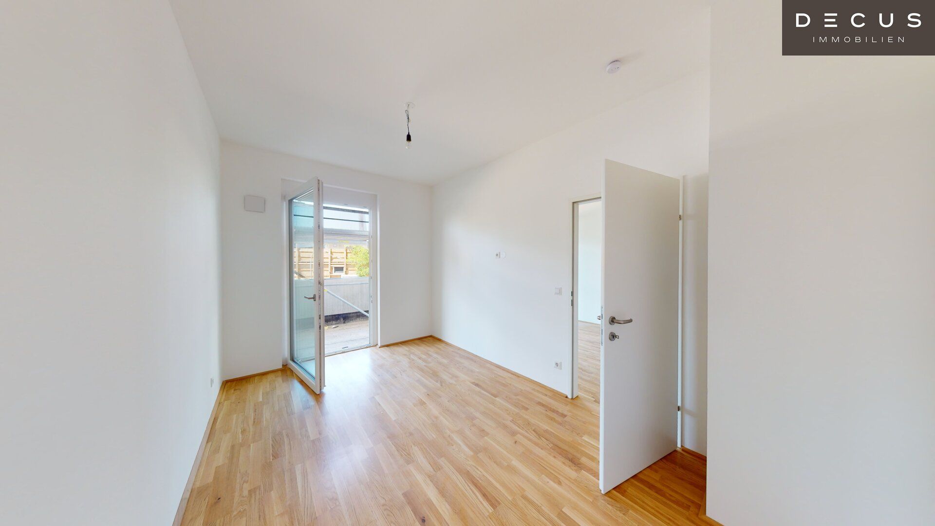 | 2-ZIMMER | VERFÜGBAR AB SEPTEMBER | INNENHOF | AN DER ALTEN DONAU | DONAUSTADTBRÜCKE | NACHVERMIETUNG