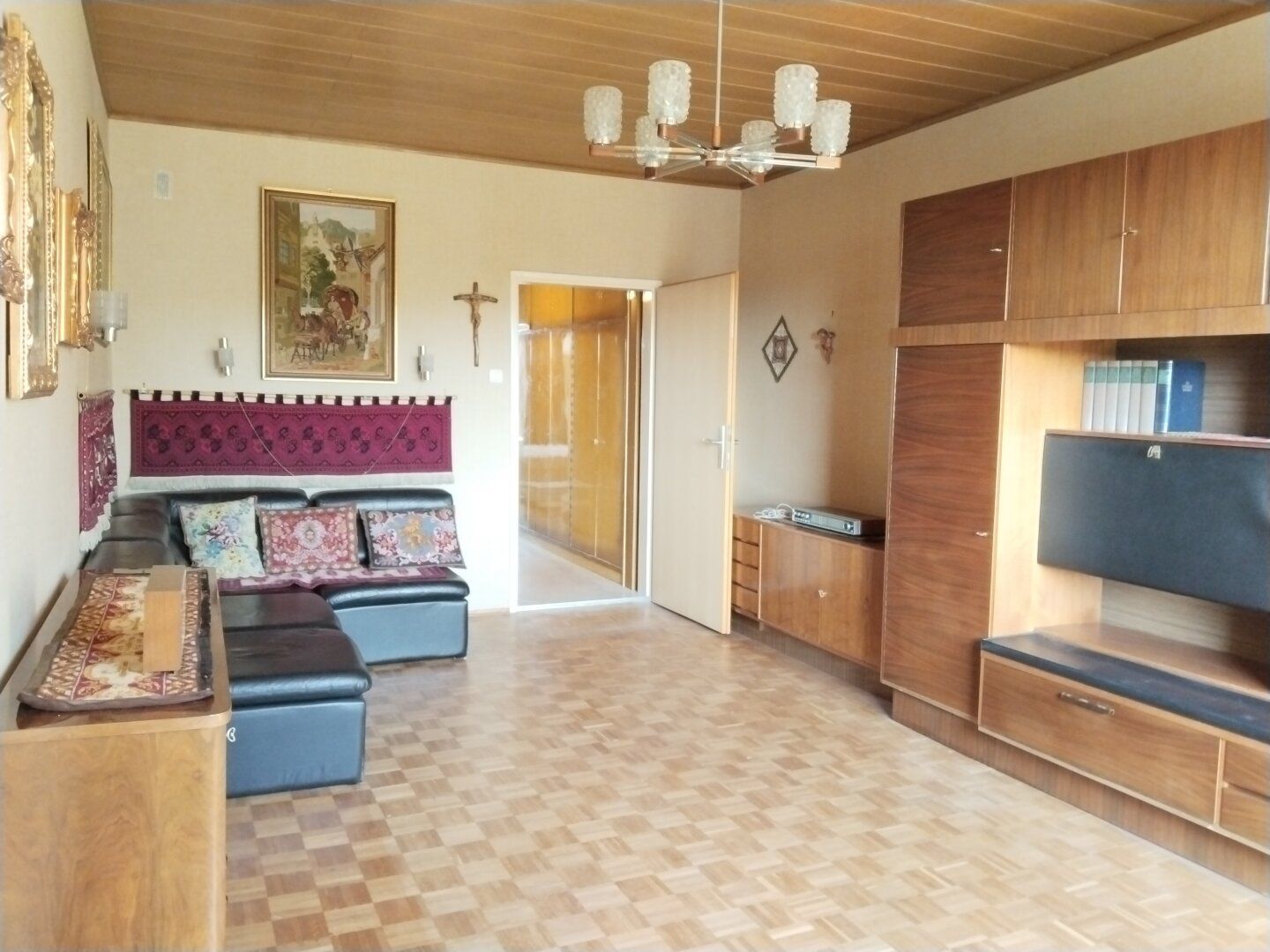 Charmante 2-Zimmer-Wohnung mit viel Potenzial am Spallerhof zu verkaufen!