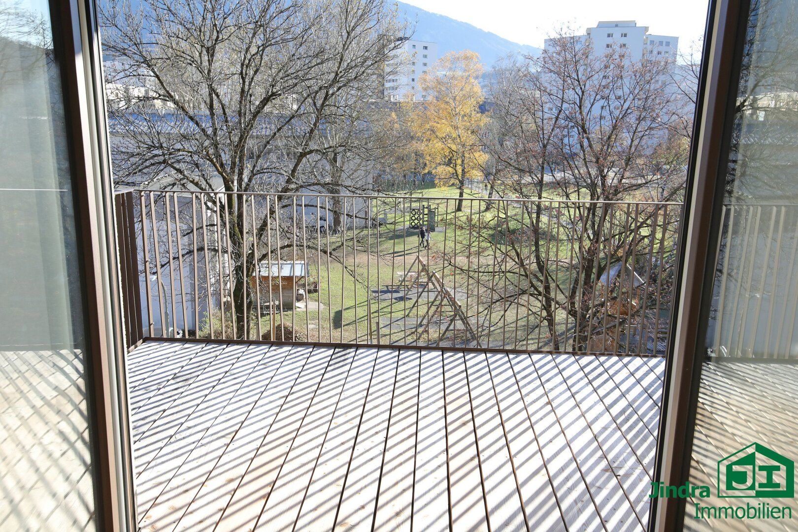 Erstklassiges Wohnen in Innsbruck: Moderne 4-Zimmer Wohnung (TOP 16) mit 3 Balkonen !