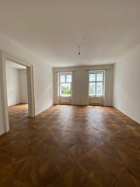 Repräsentatives Altbaujuwel im bester Lage des 9. Bezirks mit 4 Zimmern - Nähe Ringstraße, Universität & Votivkirche