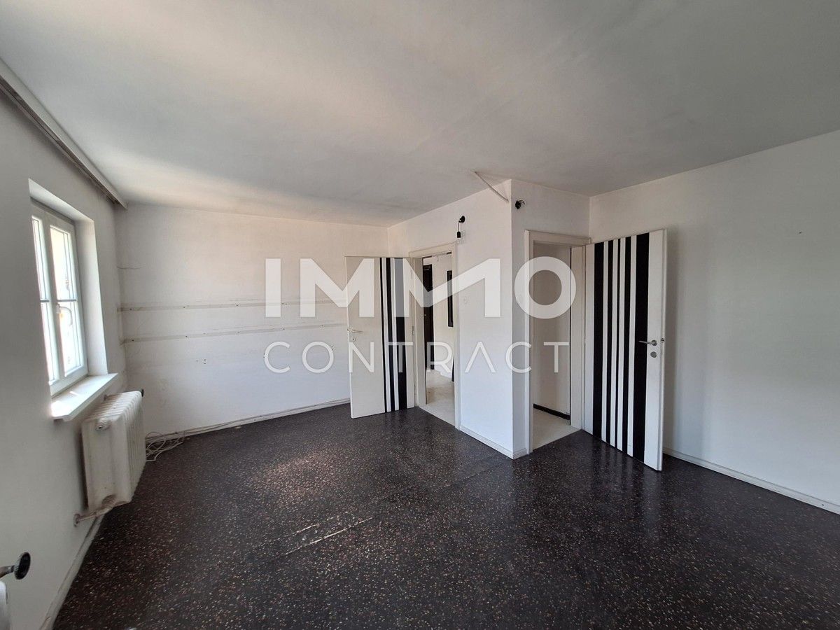 Großzügige Wohnung in bester Lage zum Eigenausbau!