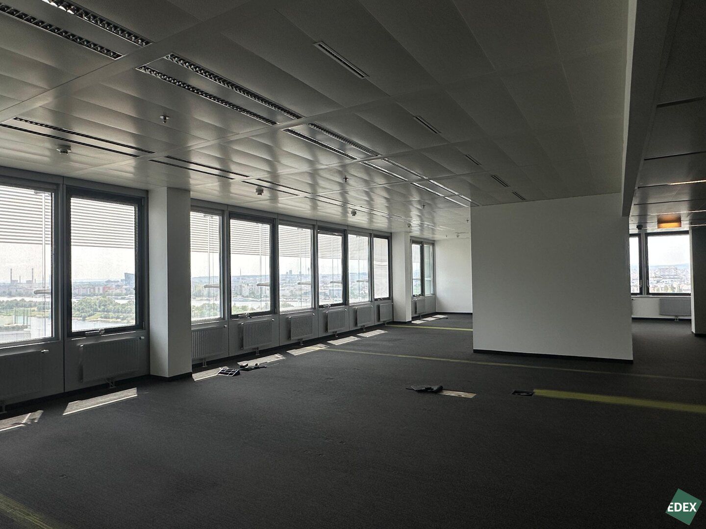 Attraktive Bürofläche mit Aussicht | Ares Tower - Ansicht 4
