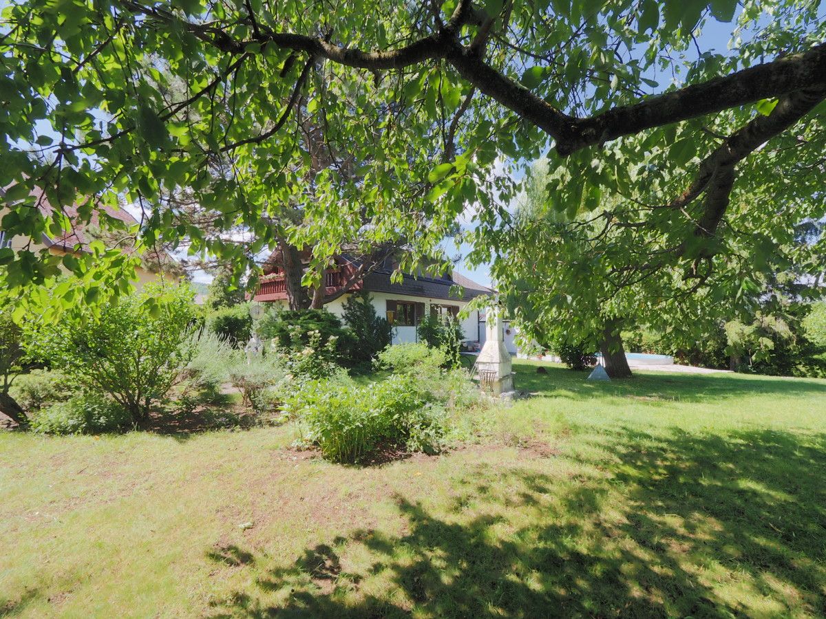 Einfamilienhaus mit großem Garten, Pool und Garage in ruhiger Lage von Berndorf, Bezirk Baden