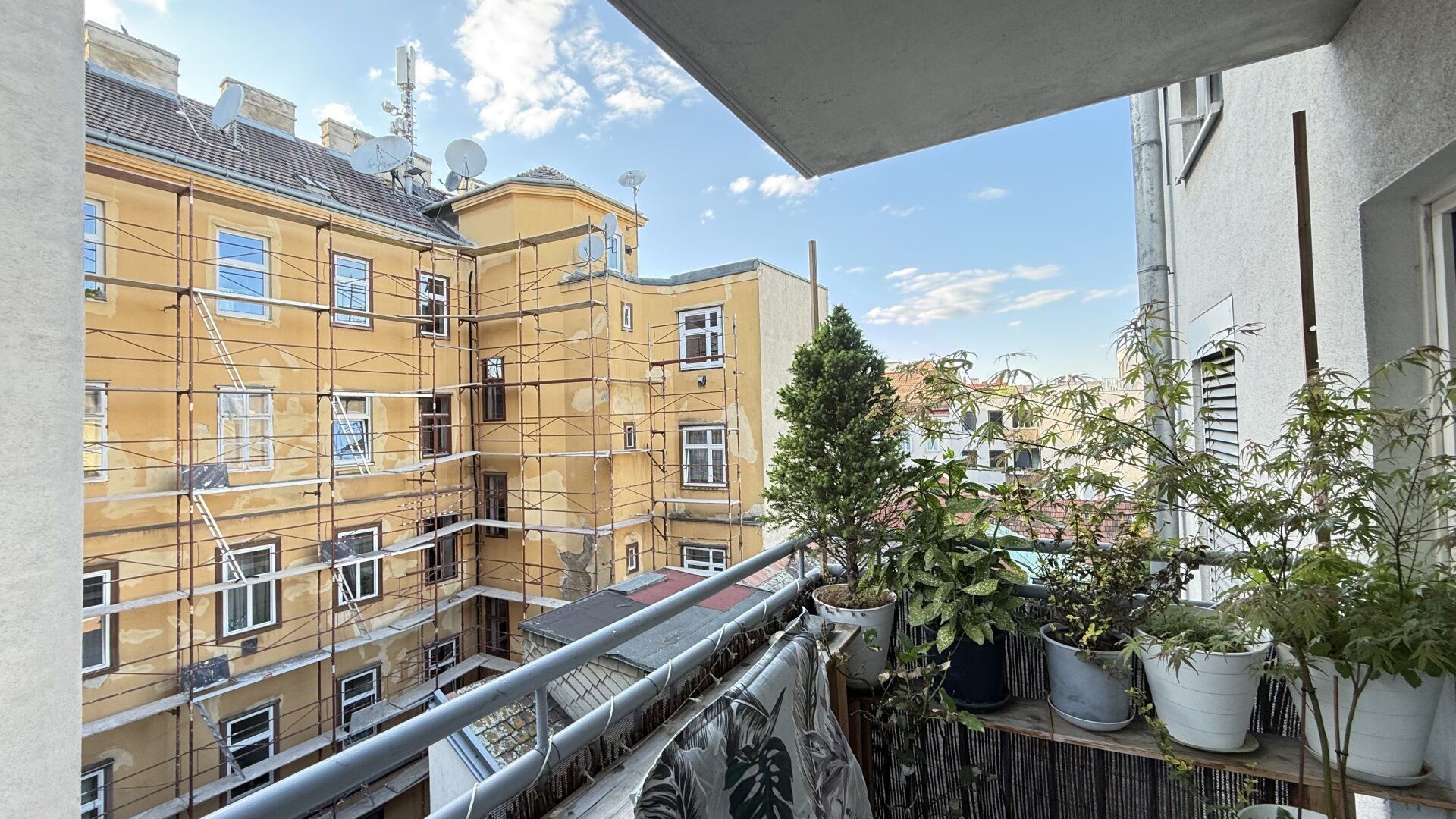 Ihre Chance auf Eigentum: 2 Zimmer mit hofseitigem Balkon und opt. Garagenstellplatz!