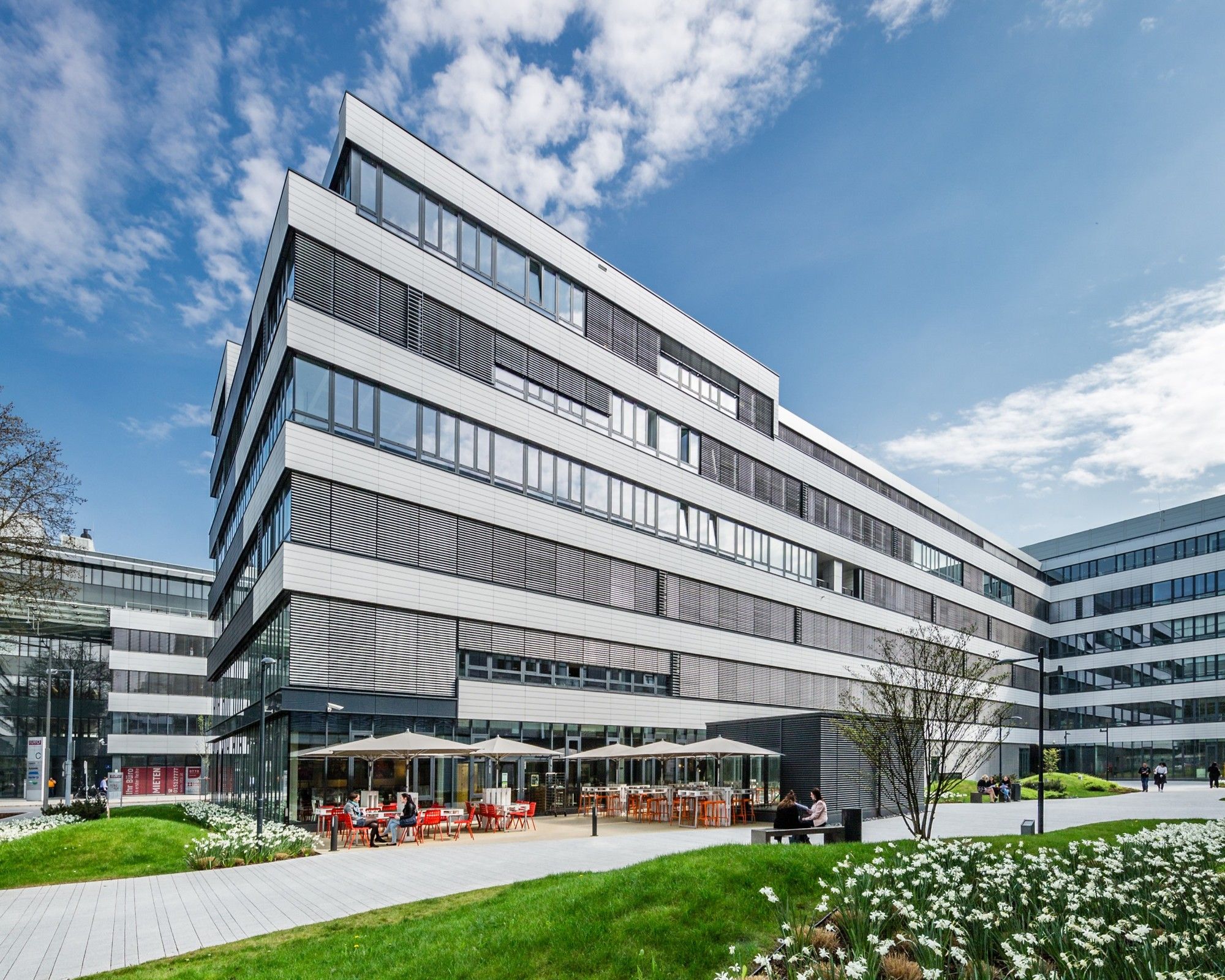 EURO PLAZA 5 - Modernes Arbeiten mit Campus-Feeling - Ansicht 4