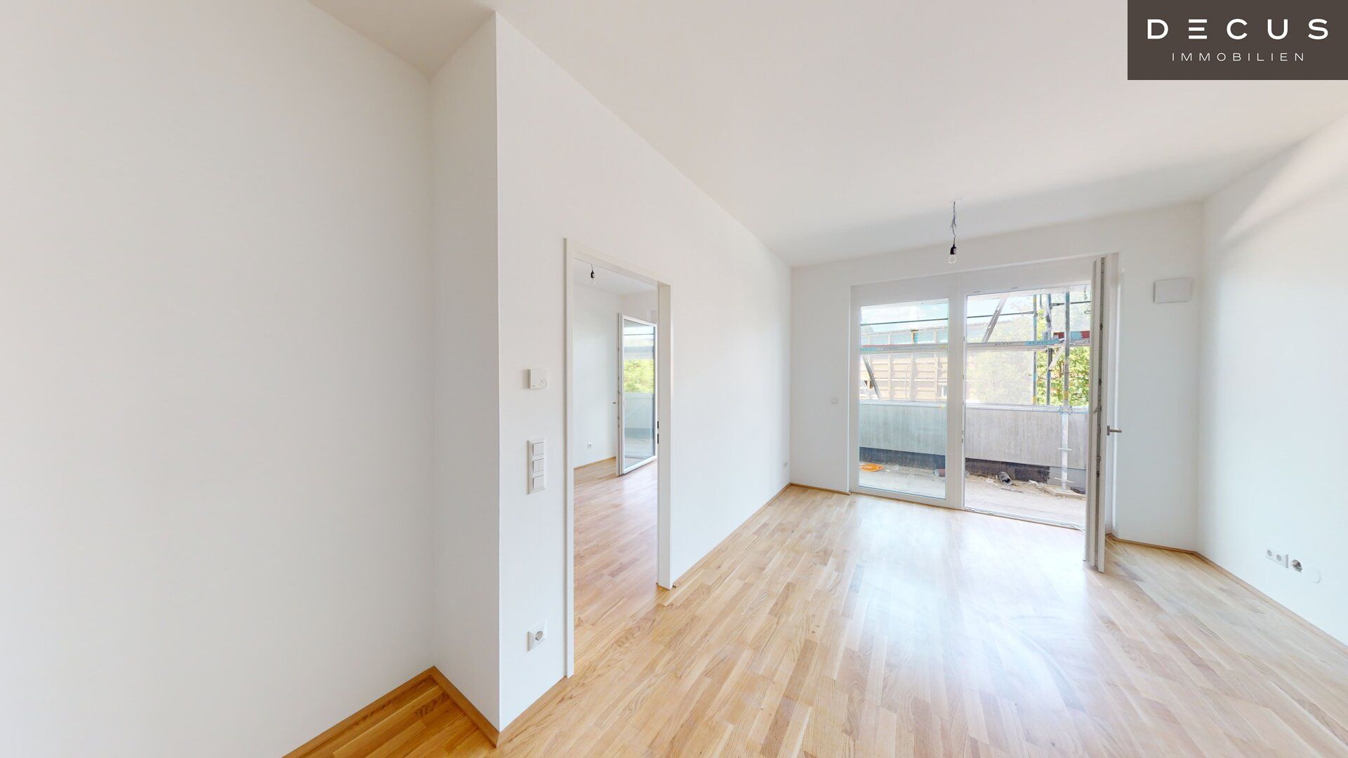 | AB JULI | MUSTERBILDER 3-ZIMMER | SÜDWESTLICH | BALKON | AN DER ALTEN DONAU | DONAUSTADTBRÜCKE