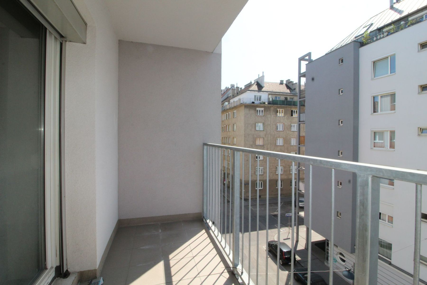 Geräumige 3-Zi.-Wohnung mit 2 Loggien in fußläufiger Entfernung zum Hauptbahnhof
