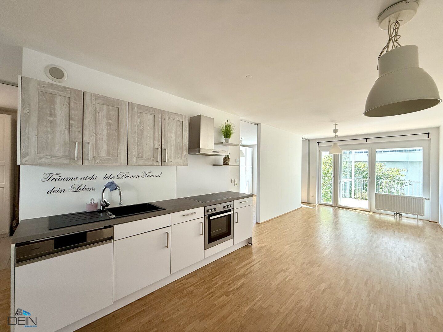 ++NEU++ HELLE 2 ZIMMER NEUBAUWOHNUNG MIT EINER LOGGIA IN DER WIENERBERG CITY!