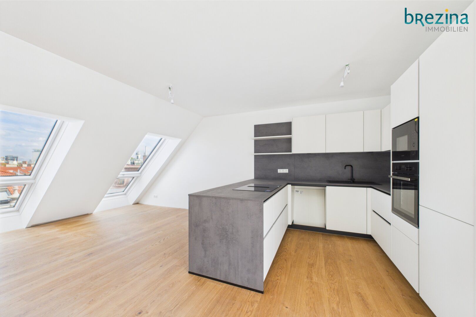 Exklusive Erstebezug Dachterrassen-Maisonette - Wohnen über den Dächern der Servitengasse